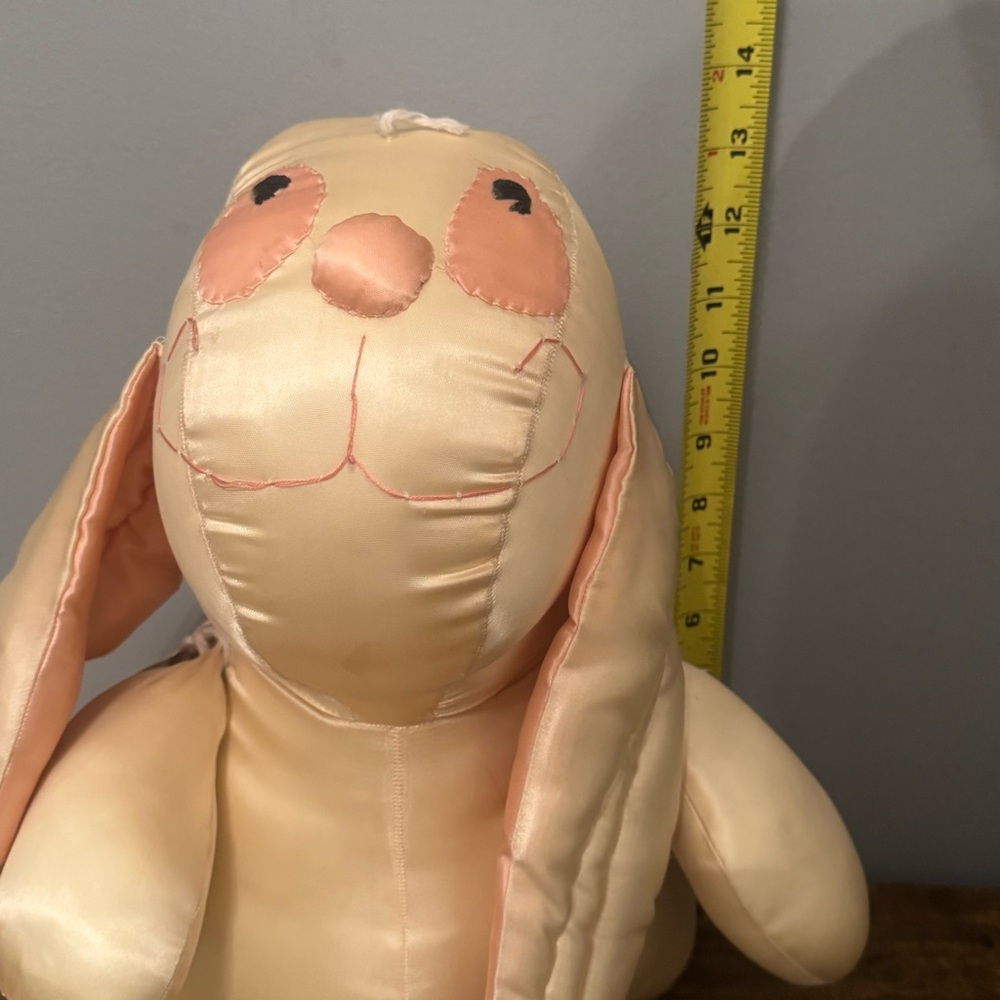 Toni’s Corner Vintage Satin‎ Bunny Rabbit Nursery Decor 1950s Large - Picture 9 of 12